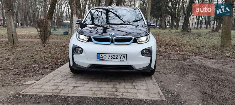 Хэтчбек BMW I3 2015 в Ужгороде