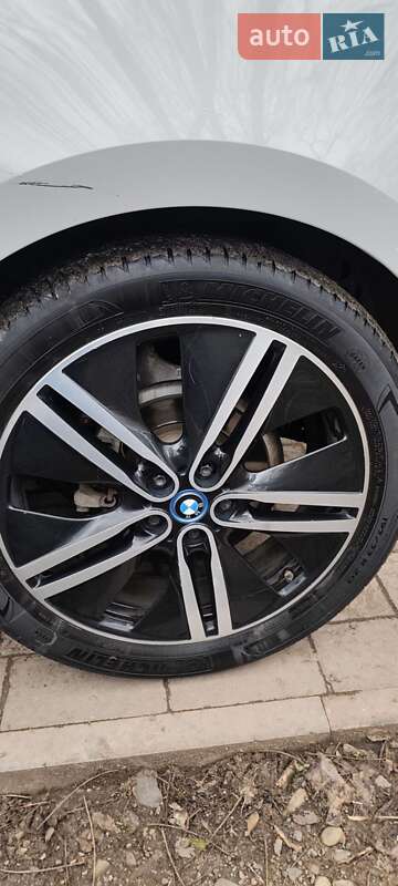 Хэтчбек BMW I3 2015 в Ужгороде