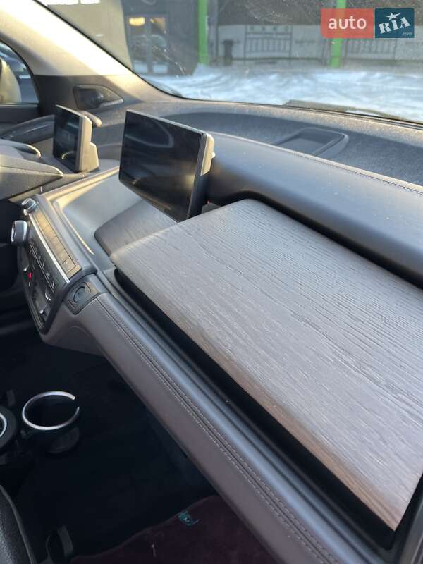 Хетчбек BMW I3 2017 в Чернівцях