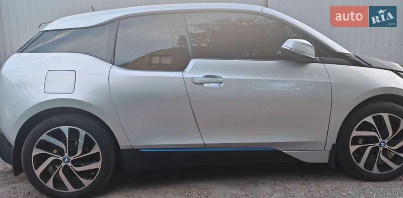 Хэтчбек BMW I3 2014 в Вышгороде