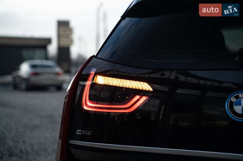 Хэтчбек BMW I3 2018 в Черновцах