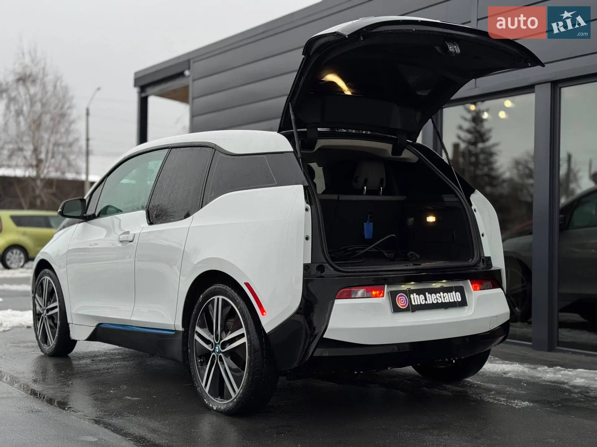 2016 BMW i3 - мініатюра 12