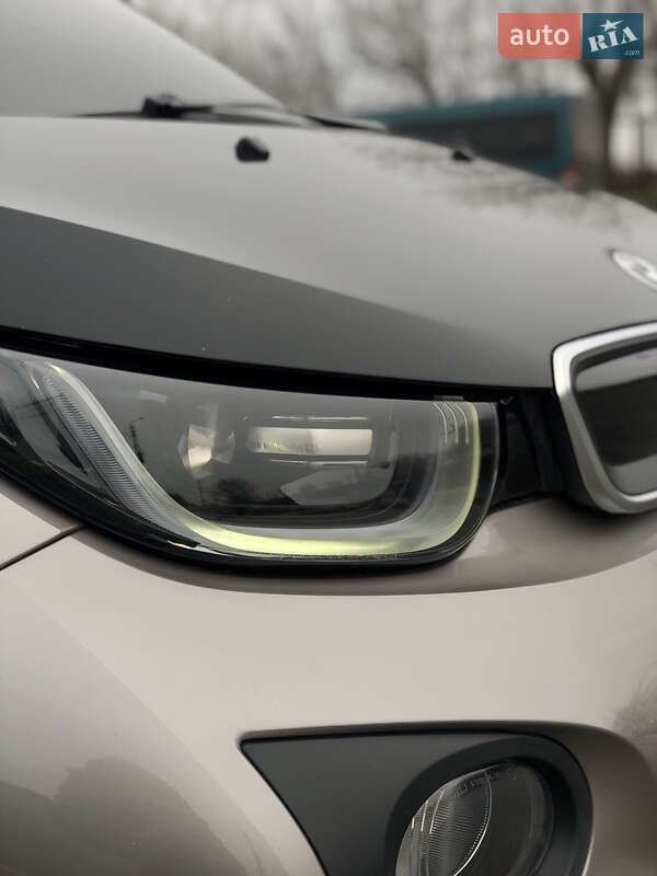 Хэтчбек BMW I3 2014 в Запорожье