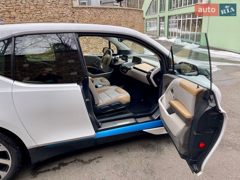 Хэтчбек BMW I3 2017 в Киеве