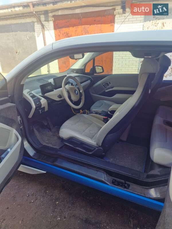 Хэтчбек BMW I3 2014 в Киеве