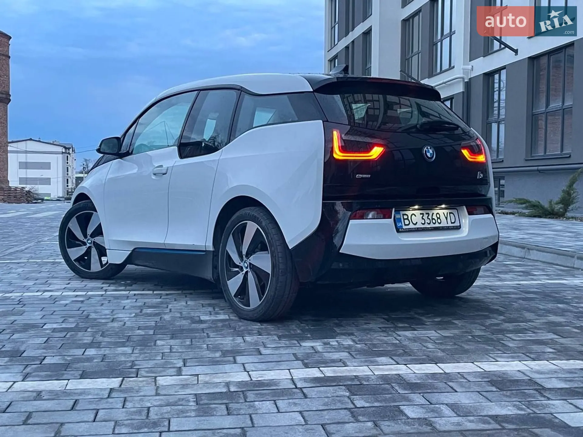 2015 BMW i3 - мініатюра 14