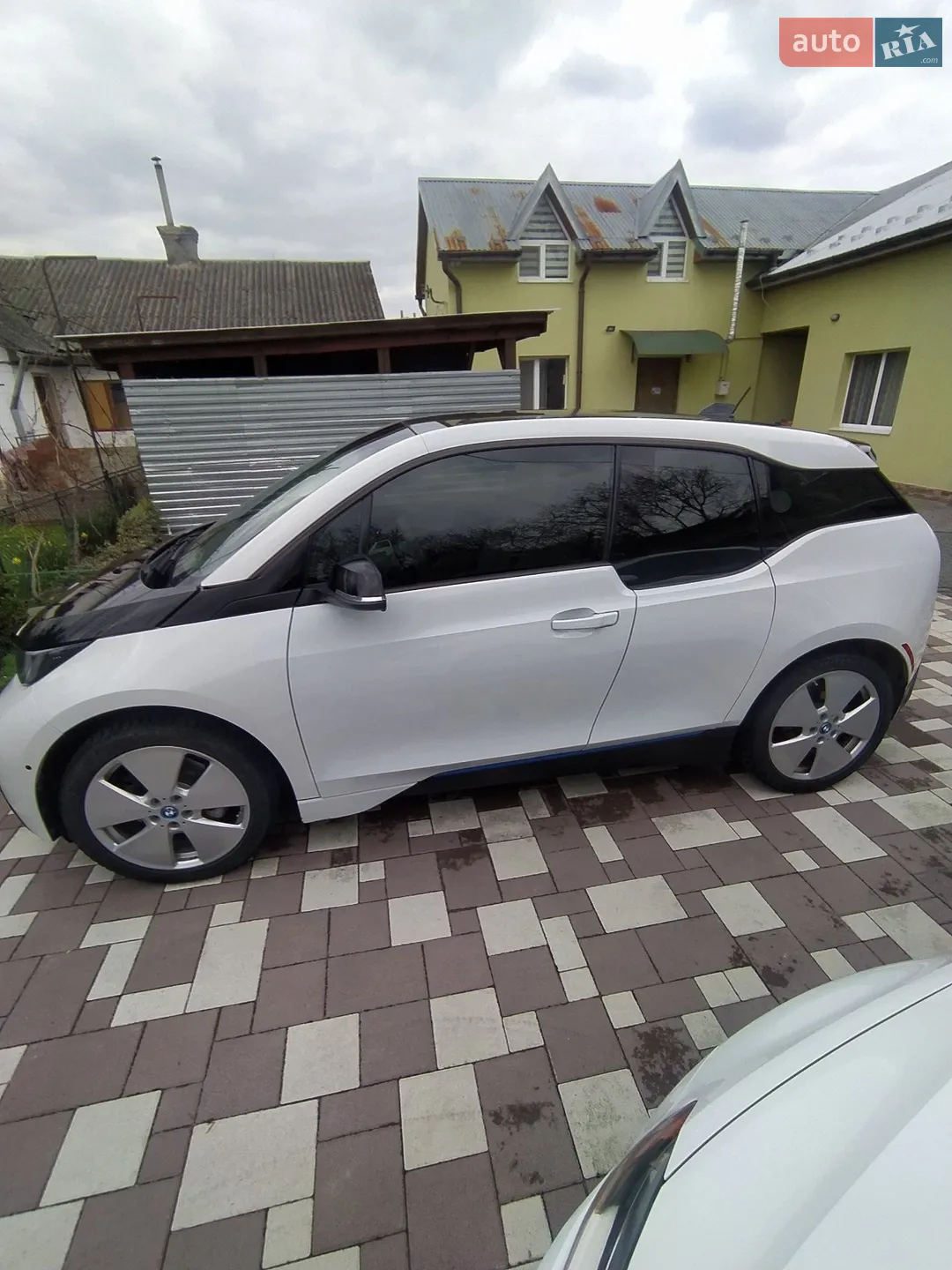2016 BMW i3 - мініатюра 2