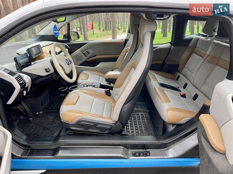 Хэтчбек BMW I3 2016 в Киеве