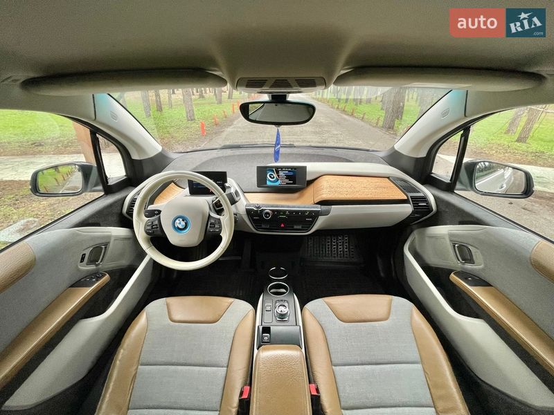 Хэтчбек BMW I3 2016 в Киеве