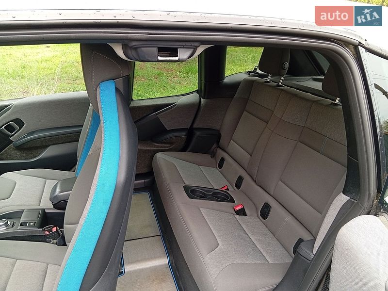 Хэтчбек BMW I3 2015 в Горишних Плавнях