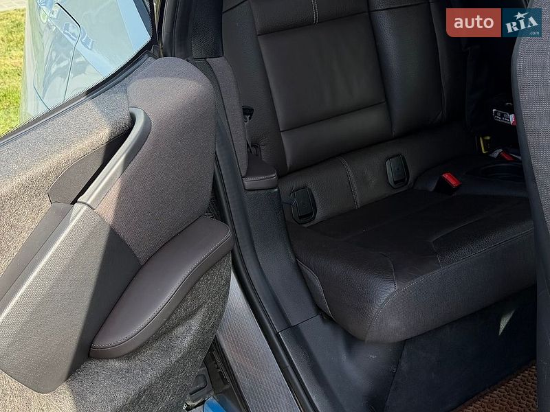 Хетчбек BMW I3 2016 в Кам'янець-Подільському