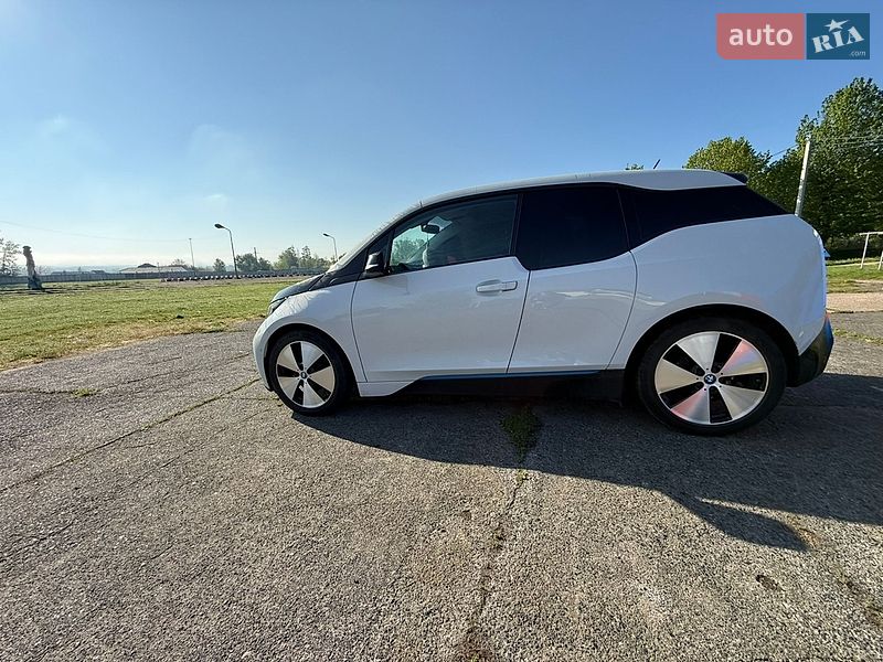 Хэтчбек BMW I3 2015 в Ладыжине