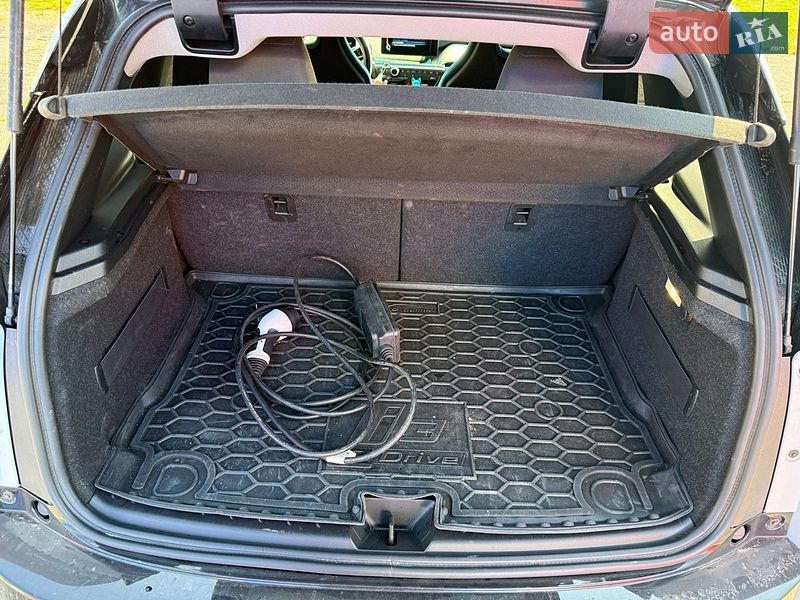 Хэтчбек BMW I3 2015 в Ладыжине