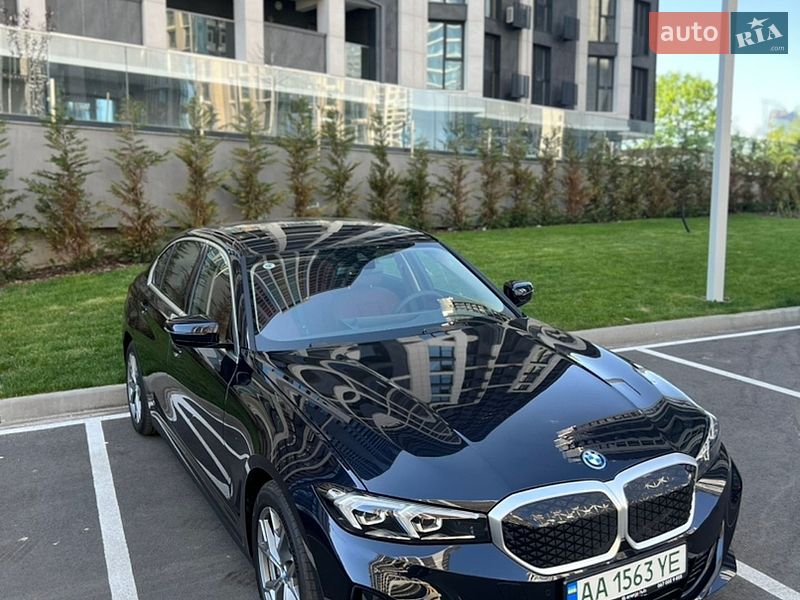 Седан BMW I3 2025 в Києві
