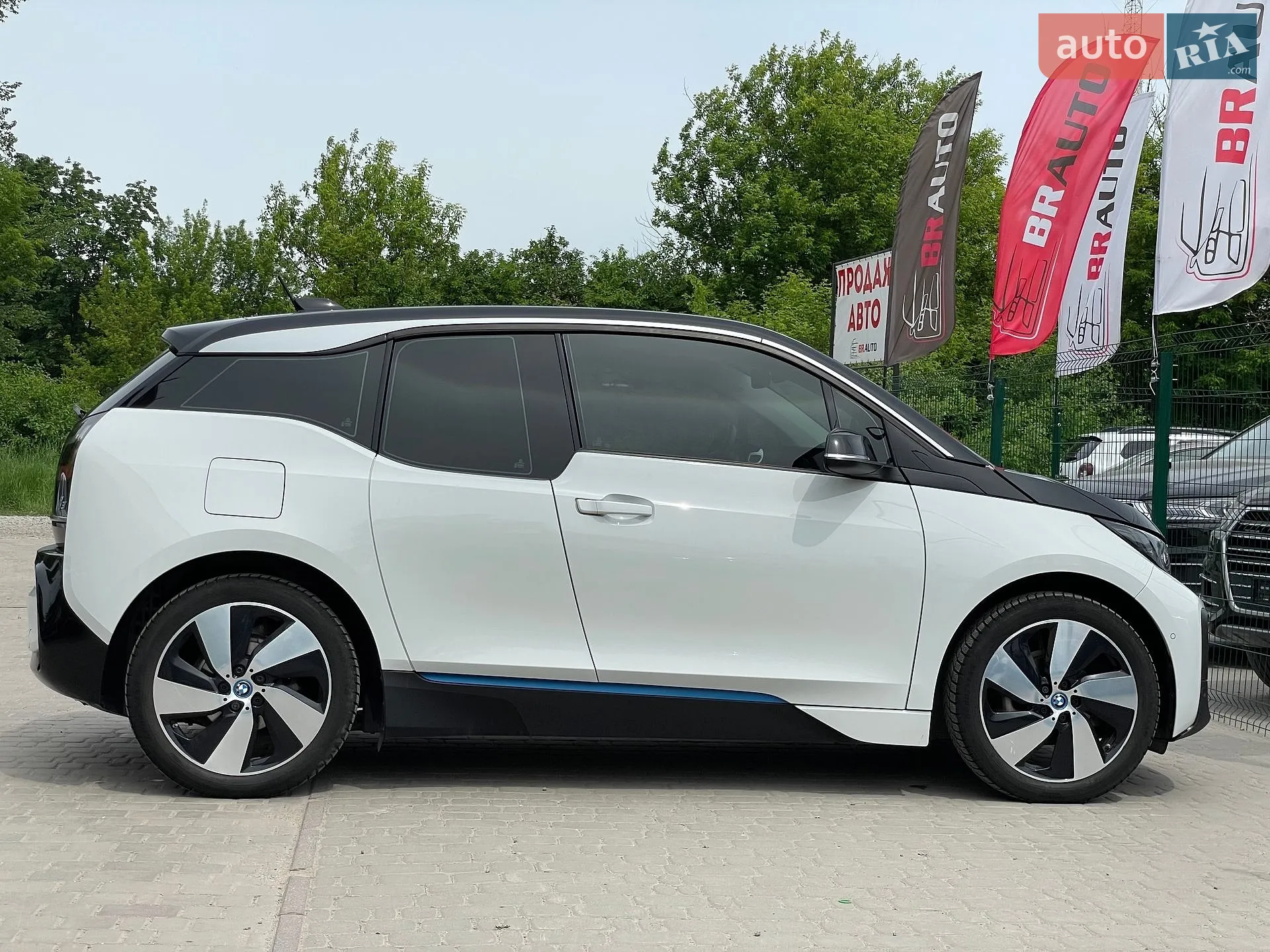 2020 BMW i3 - мініатюра 23