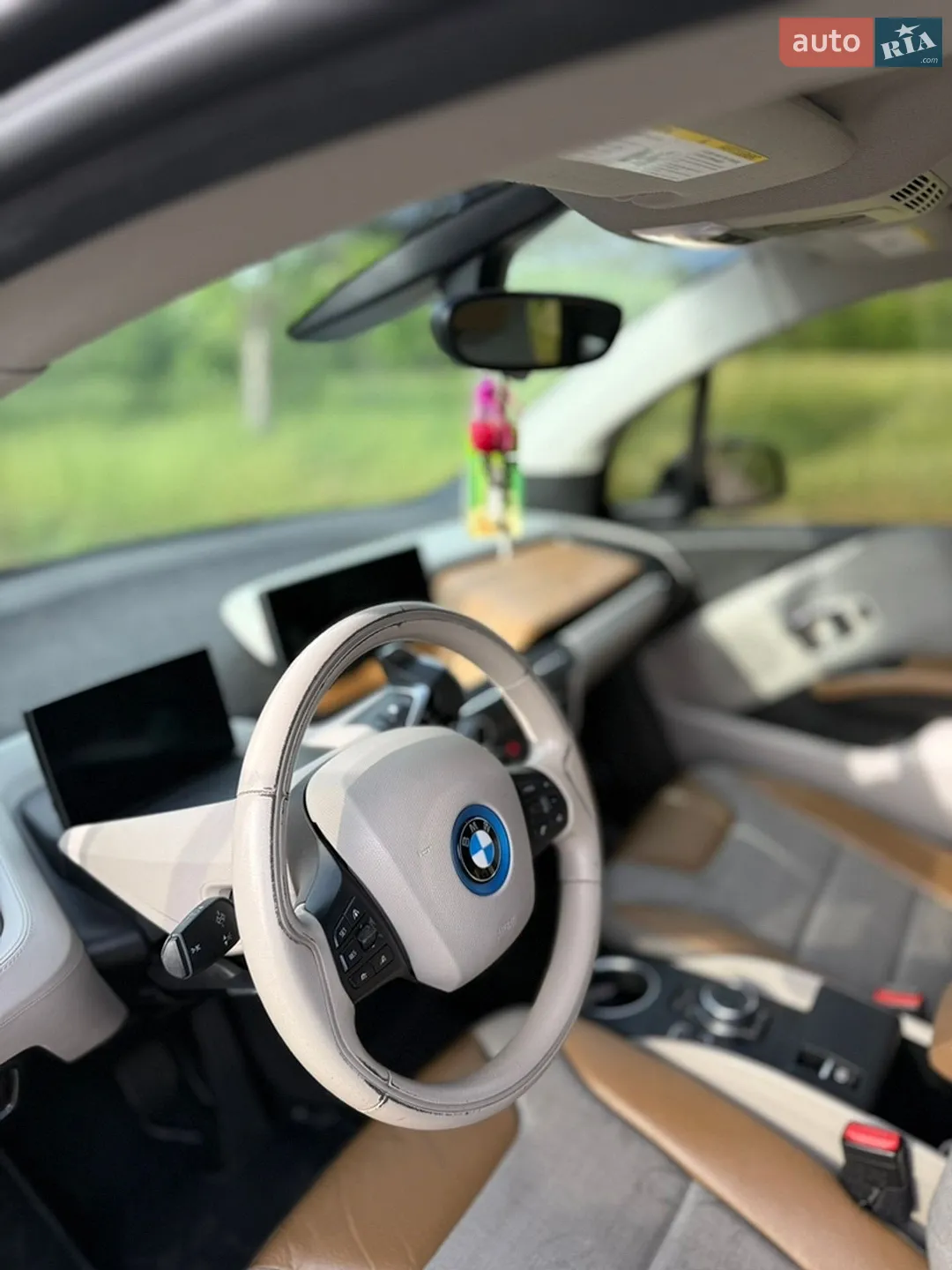 2016 BMW i3 - мініатюра 16