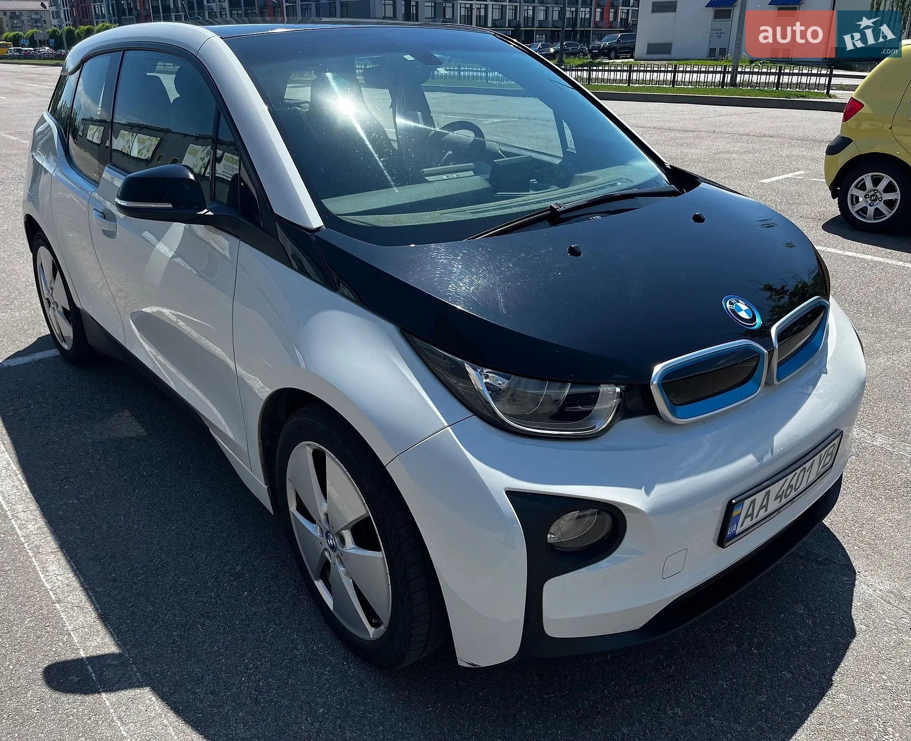 2015 BMW i3 - мініатюра 2