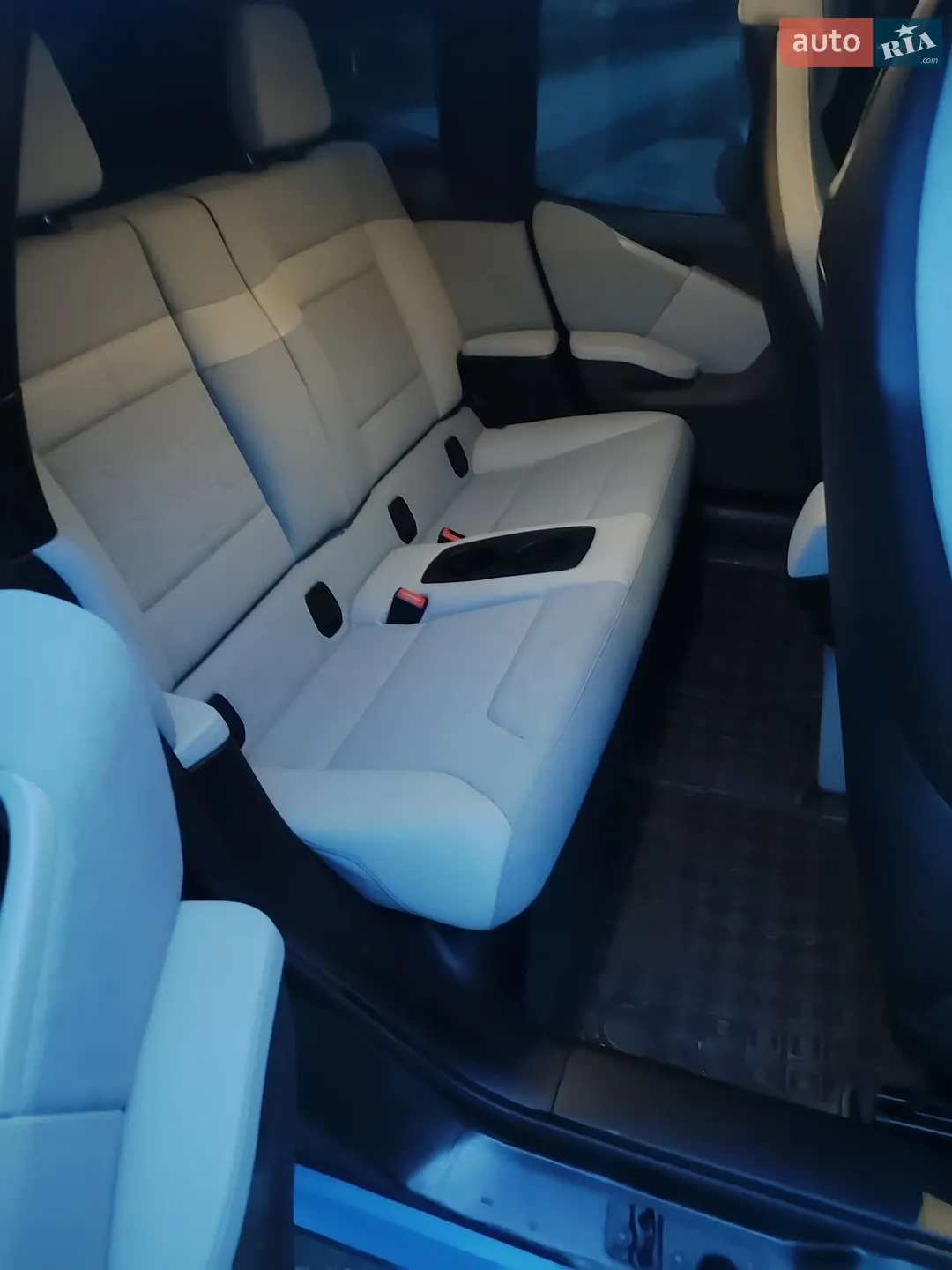2015 BMW i3 - мініатюра 9