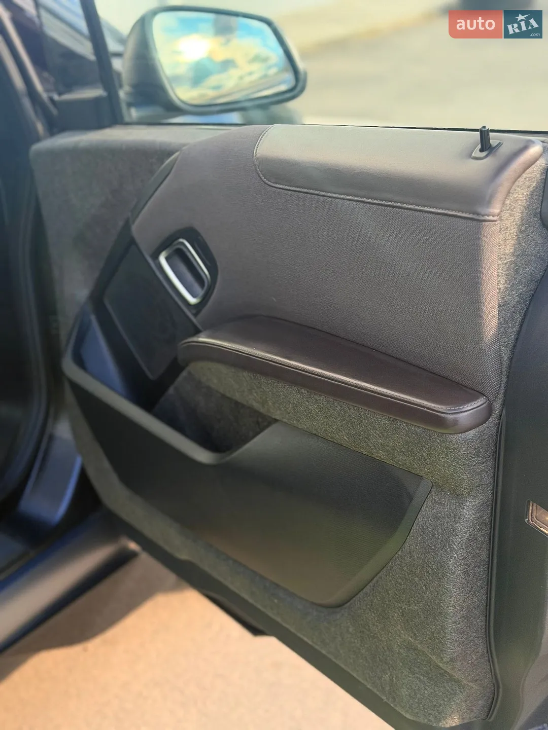 2017 BMW i3 - мініатюра 28
