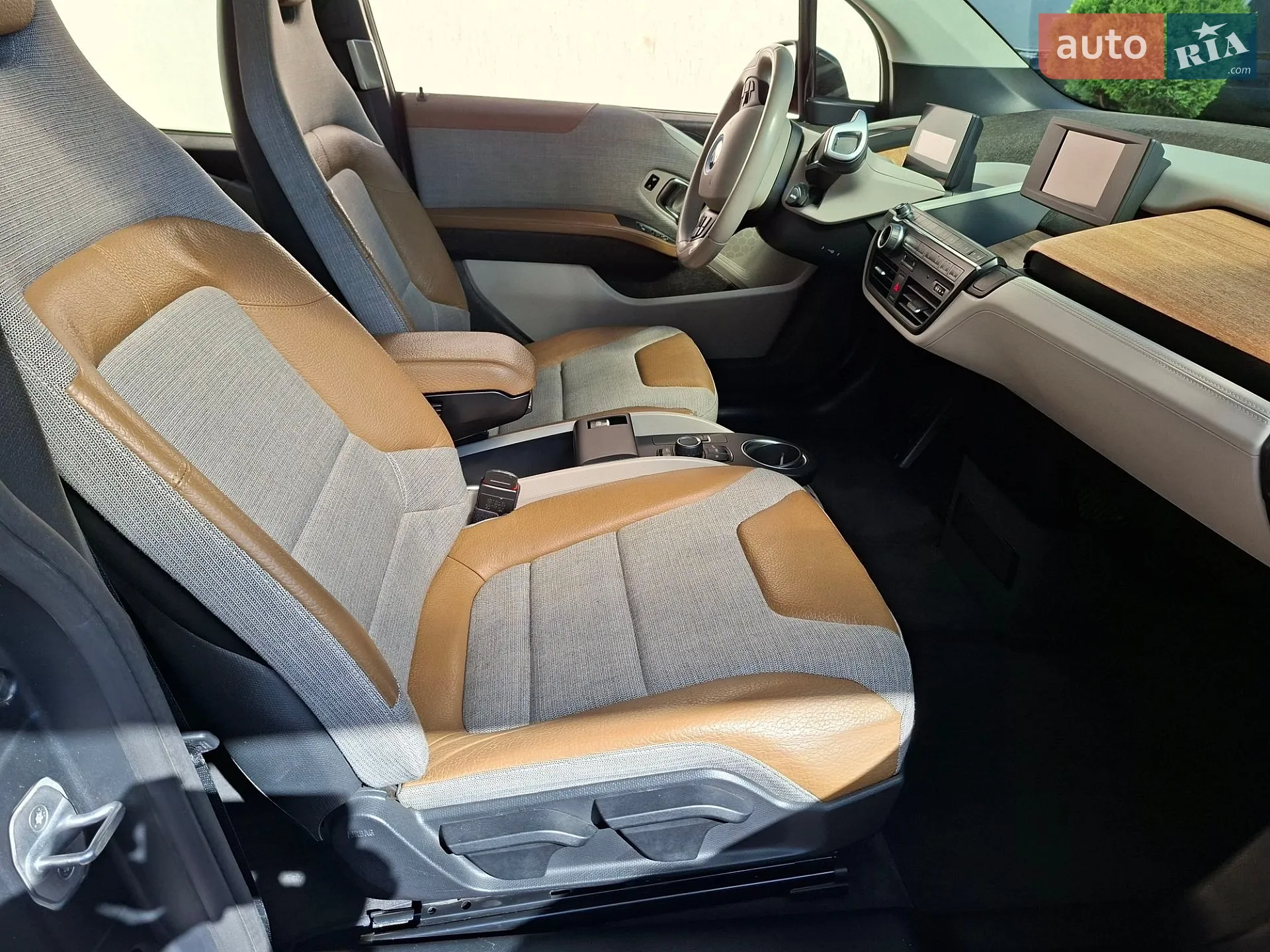 2015 BMW i3 - мініатюра 24