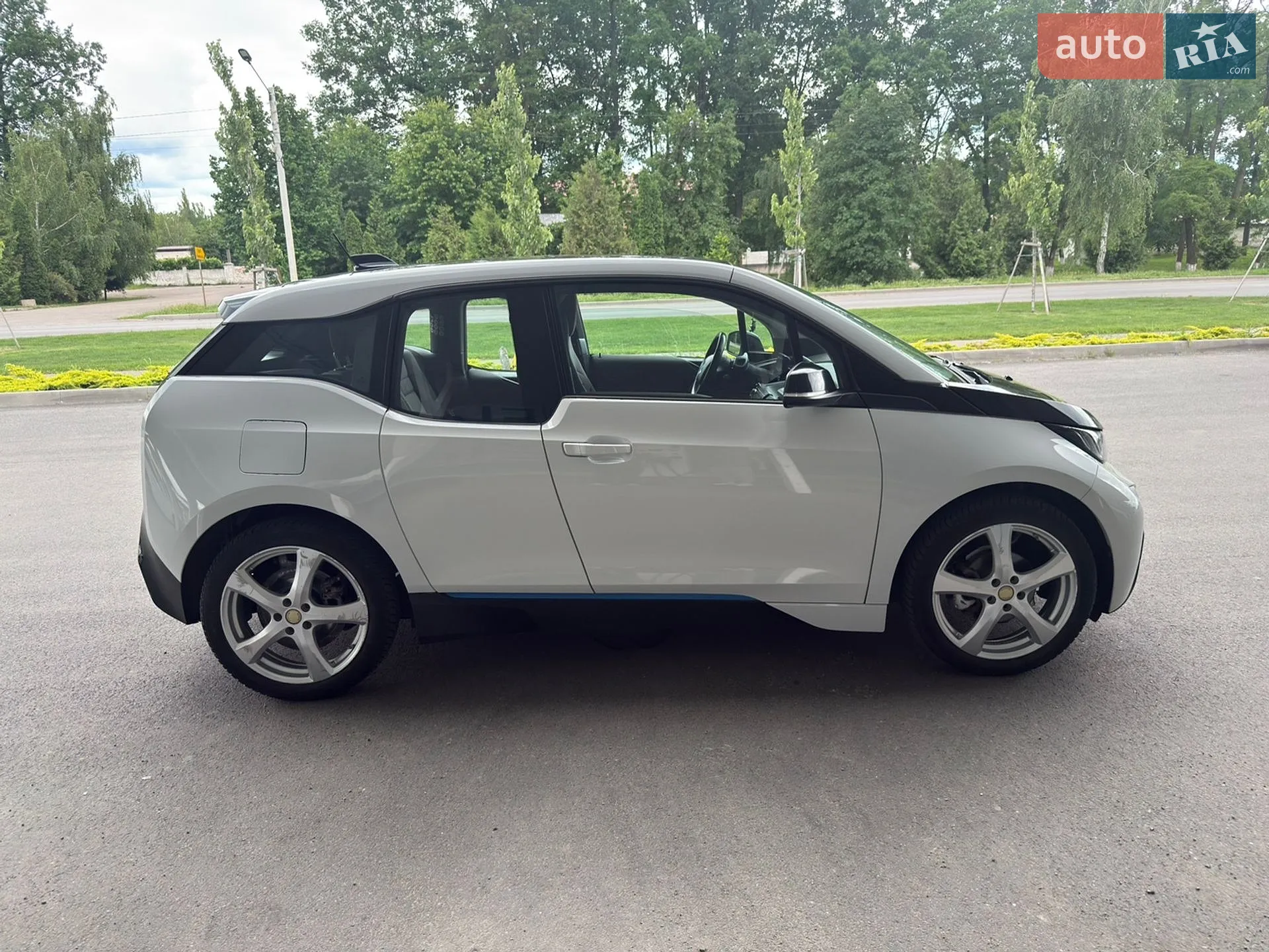 2016 BMW i3 - мініатюра 10