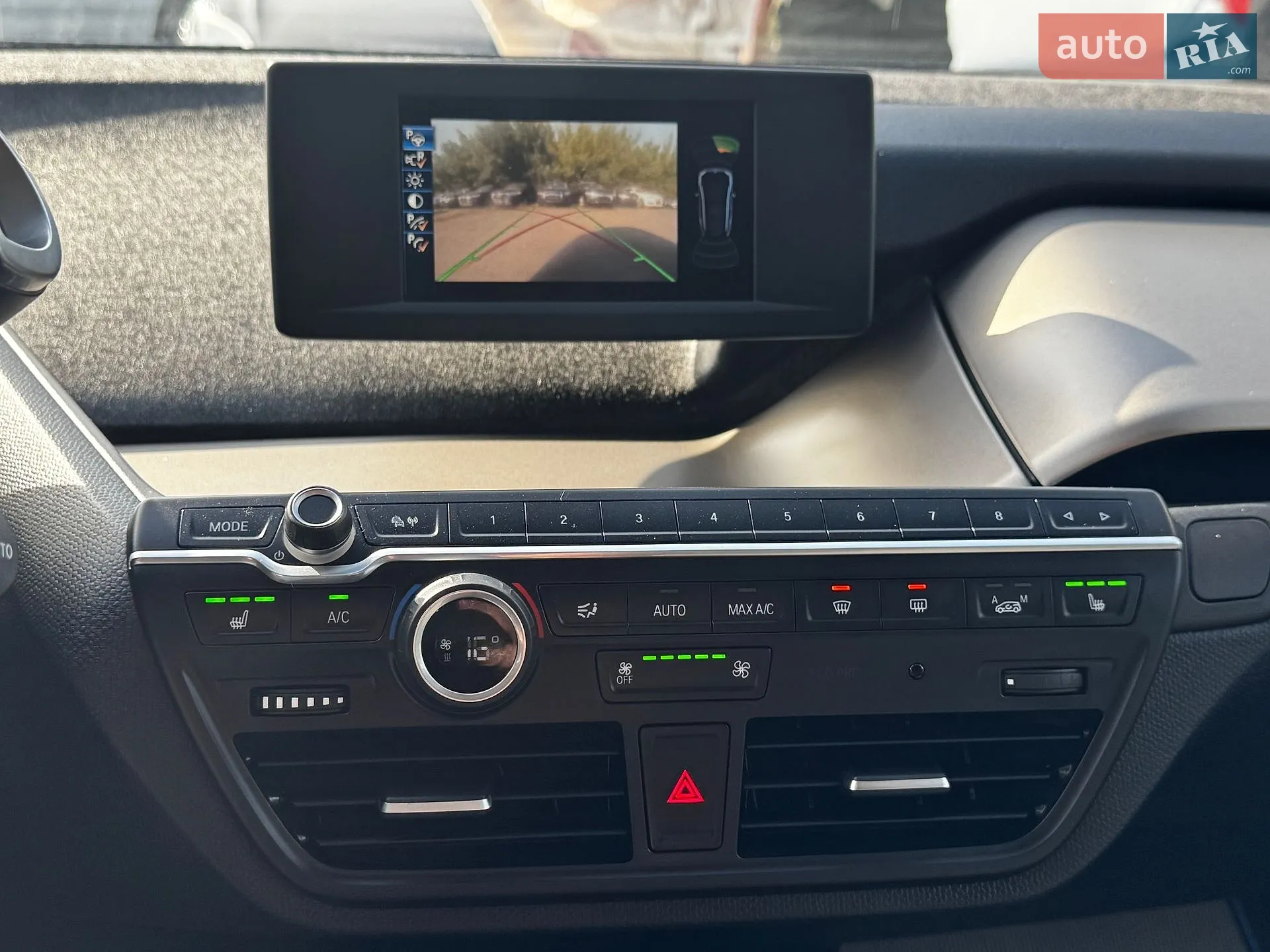 2016 BMW i3 - мініатюра 29