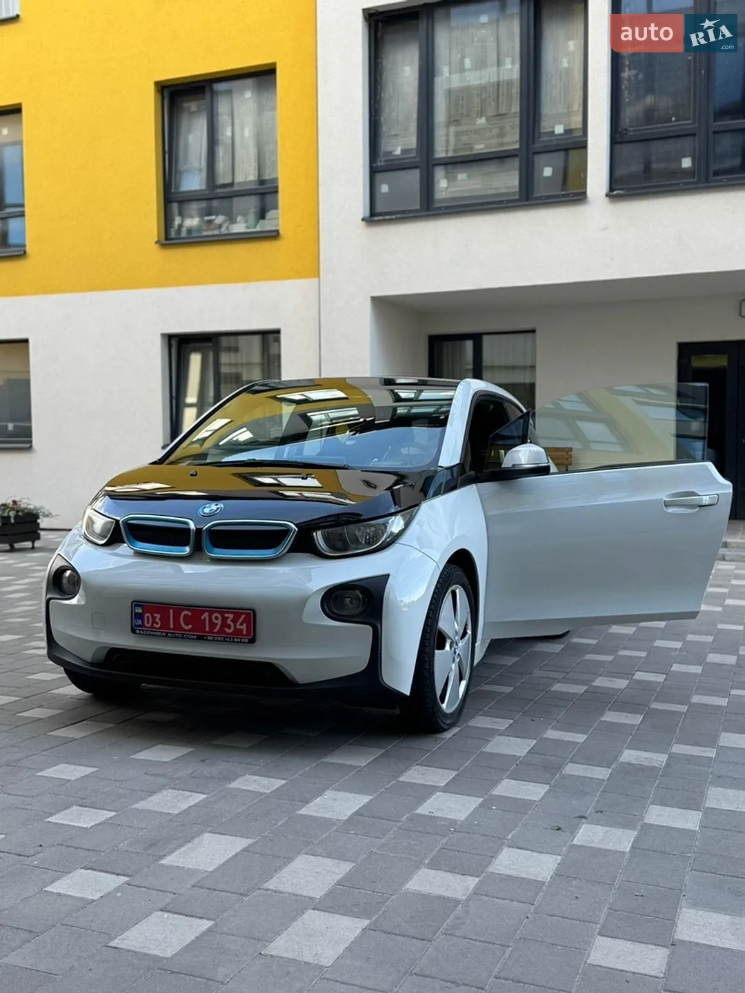 2013 BMW i3 - мініатюра 2