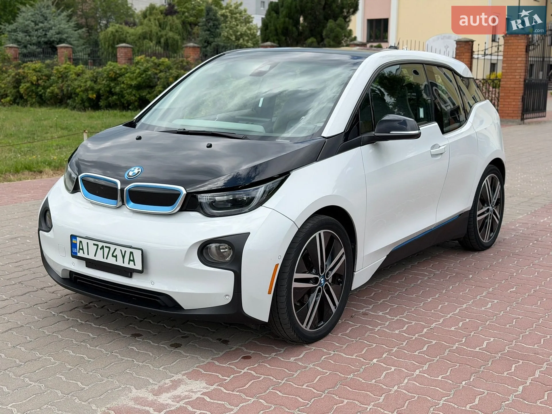 2015 BMW i3 - мініатюра 2