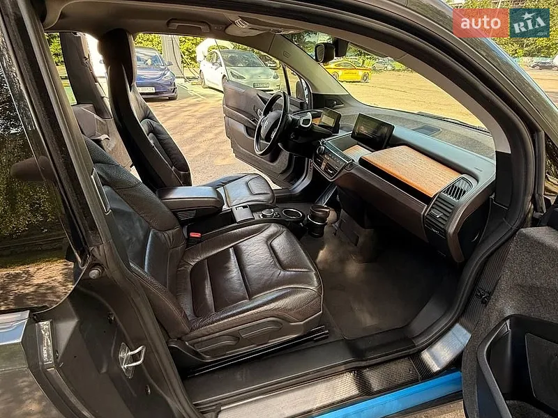 BMW I3