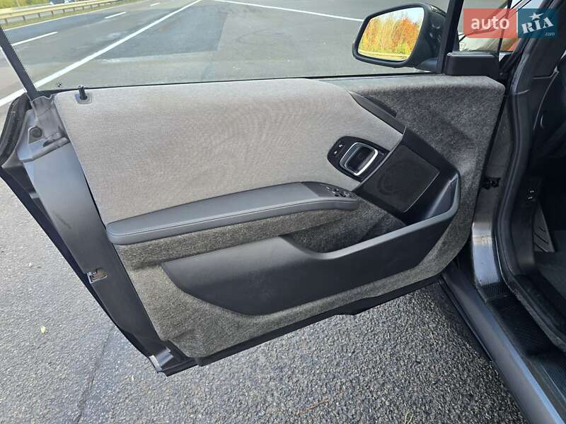 Хэтчбек BMW i3S 2017 в Ковеле
