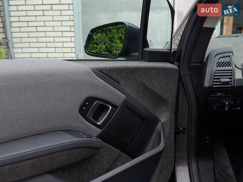 Хэтчбек BMW i3S 2018 в Нововолынске