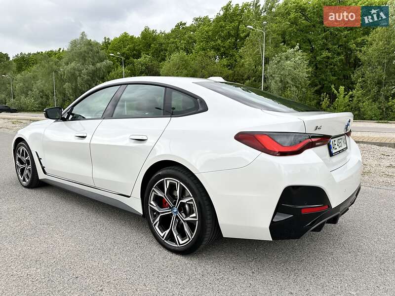 Купе BMW i4 2022 в Дніпрі