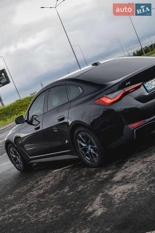 Купе BMW i4 2023 в Львові