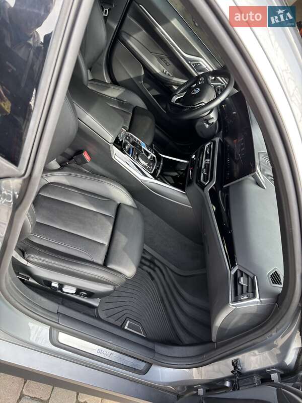 Купе BMW i4 2023 в Коломые