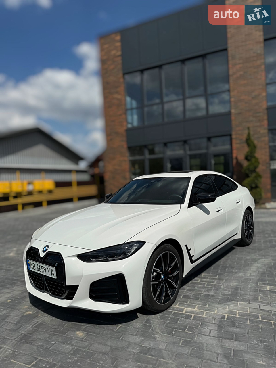 2025 BMW i4 - мініатюра 15