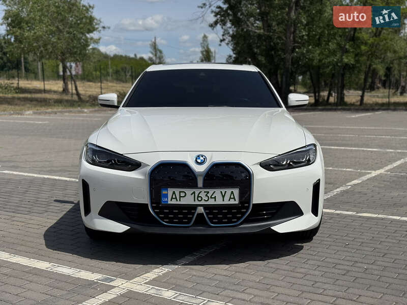 Купе BMW i4 2022 в 