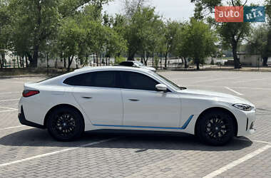 Купе BMW i4 2022 в 