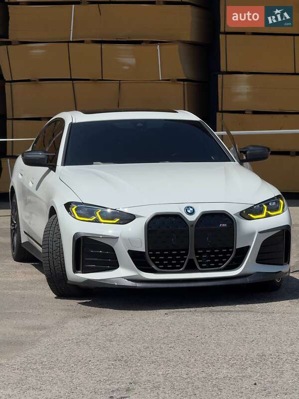 Купе BMW i4 2022 в Миколаєві