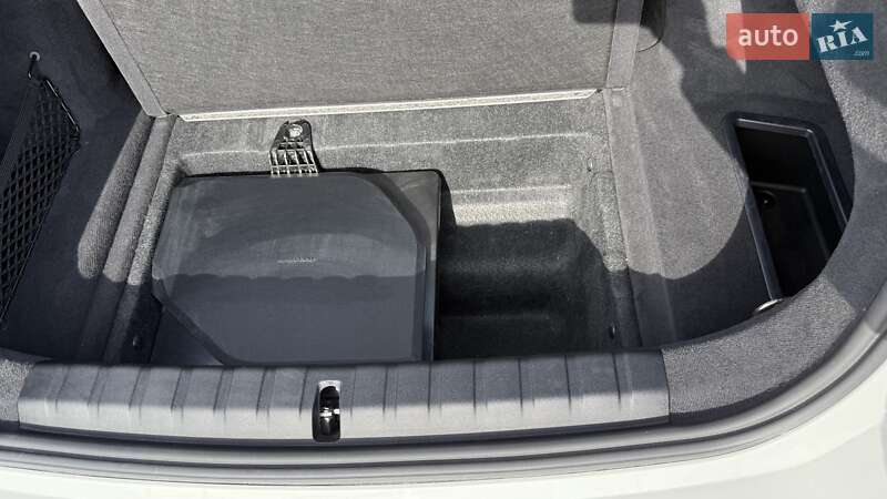 Купе BMW i4 2023 в Львові