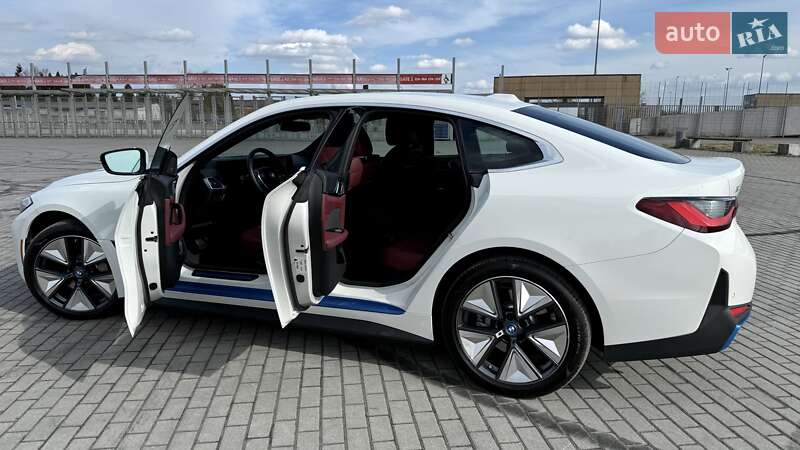 Купе BMW i4 2023 в Львові