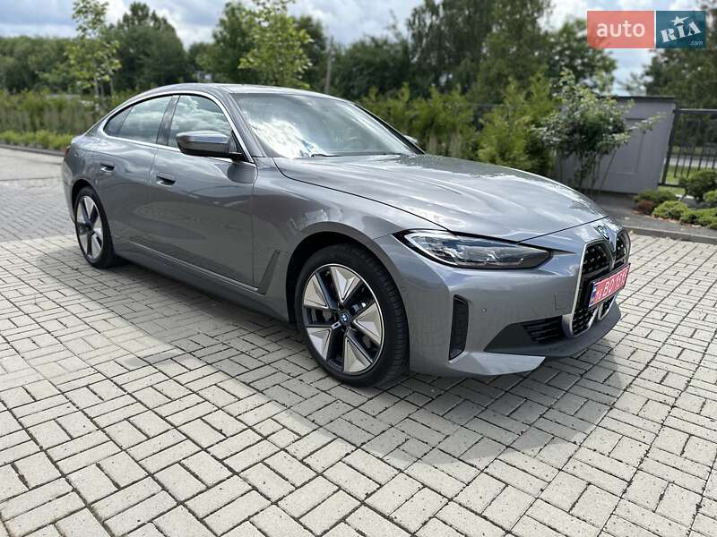 BMW i4 2023