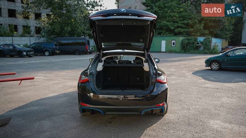 Купе BMW i4 2022 в Киеве фото 6 Купе BMW i4 2022 в Киеве