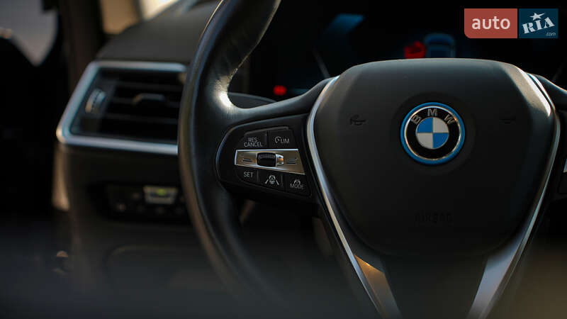 Купе BMW i4 2022 в Киеве фото 17 Купе BMW i4 2022 в Киеве