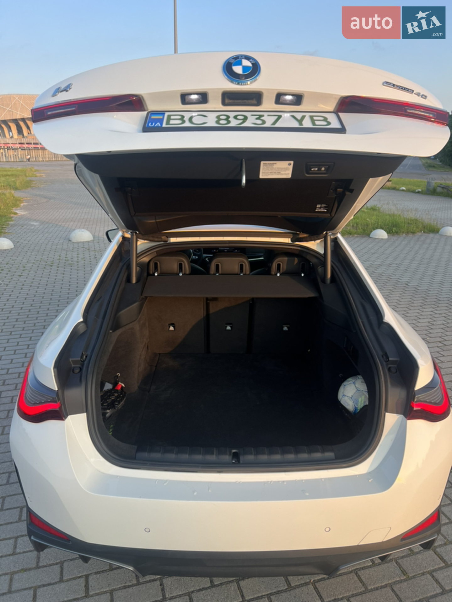2022 BMW i4 - мініатюра 28