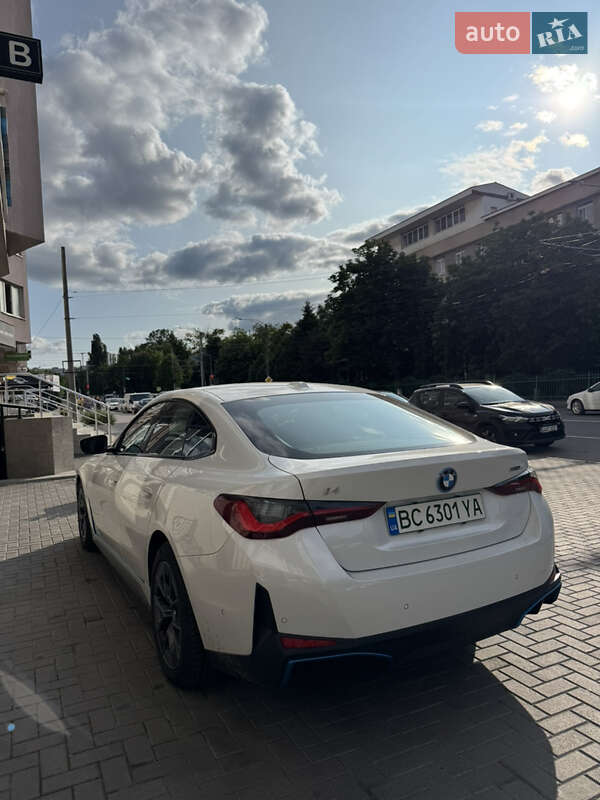 Купе BMW i4 2022 в Львове