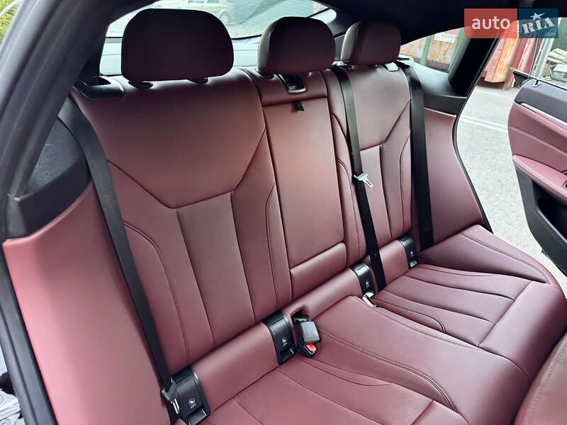 Купе BMW i4 2023 в Києві