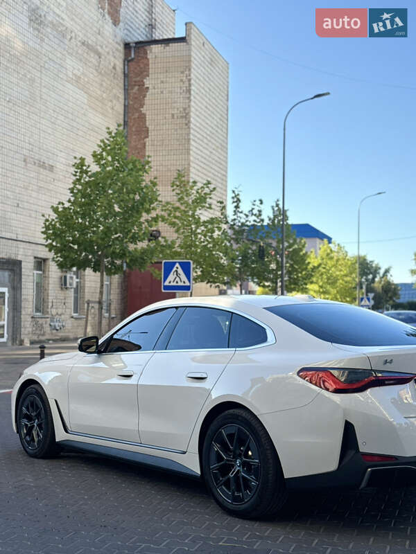 Купе BMW i4 2023 в Белой Церкви