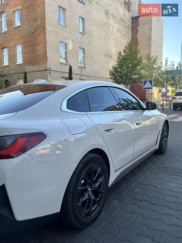 Купе BMW i4 2023 в Белой Церкви