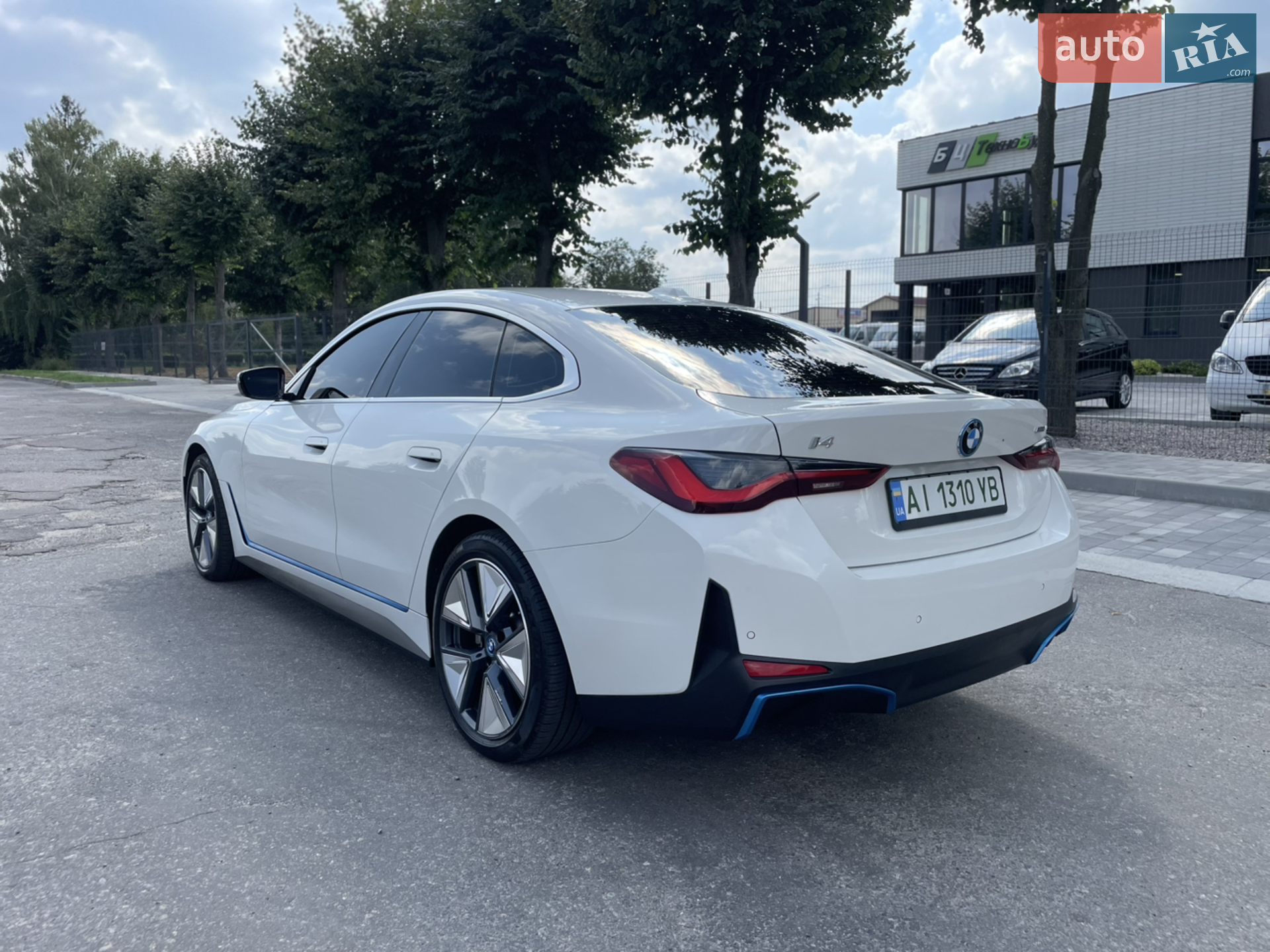 2023 BMW i4 - мініатюра 7
