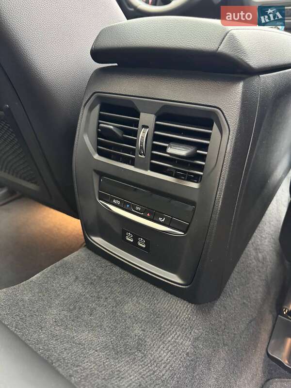 Купе BMW i4 2022 в Киеве фото 26 Купе BMW i4 2022 в Киеве